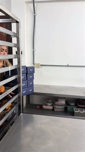 No aparezco mucho aquí no soy muy buena en tik tok!! Pero 🥺 les dejo cómo hacer pedidos… #croissant #foodie #foruyou #emprendedor