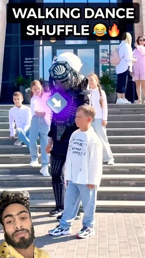 Astronomia 🔥😍 LITTLE TUZELITY TEACHING SHUFFLE 🔥💥 neon dance Tuzelity shuffle #tuzelity #shorts