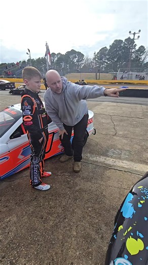 1st race of the Apex Racing Labs Bull Bash @ Wake County Speedway. My first race in Bandits.