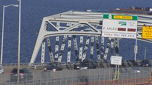 Another problem for new Seattle floating bridge