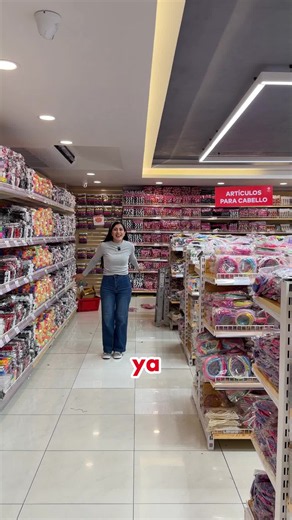 Accesorios para cabello al por mayor en Puebla: tiaras y broches ideales