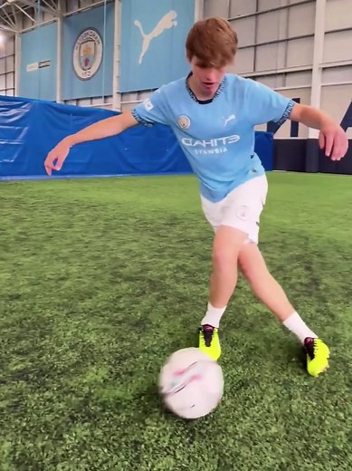 Master Soccer Skills with Expert Tutorials