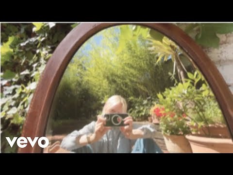 Laura Marling - Patterns (Official Lyric Video)