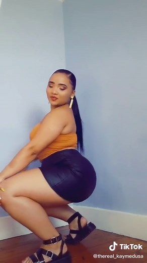 Its the transition for me🥵👿 @theestallion 🔥 #bustit #GreenScreenScan #trending #teamsk20 #viral #fyp #foryou #tiktoksouthafrica #dancer #dance