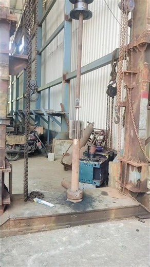 300 Ton Hydraulic Press Pump Shaft Dismantling Work 🔧⚙️