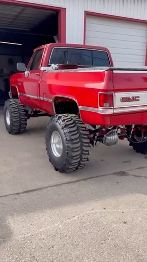 9.7K views · 5.7K reactions | Good looking GMC Short bed with a...