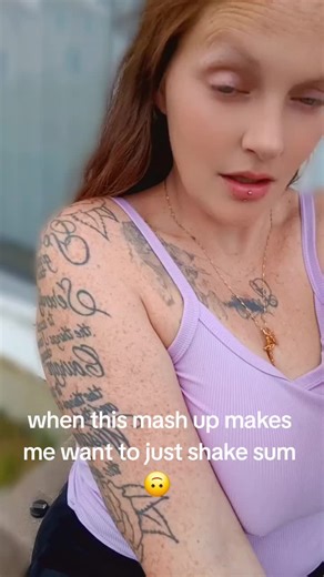 MISS QUEENBEE♤♡☆🙊🙈🙉🫶🤟🌈 (@queenbeebossin)’s videos with original sound - spitcamuniversity