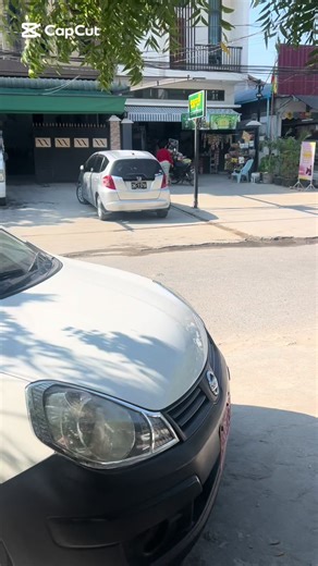 Explore the Tokyo Car Showroom Experience