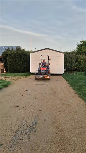 🎬 Préparation saison 2026 🌞 Le camping vient tout juste de fermer ses portes pour l’hiver, mais ici, pas de repos ! Nous venons de rentrer un nouveau mobil-home 🏡 et déjà, l’équipe se remet au travail pour préparer une saison 2026 pleine de nouveautés 🌿 Entre mer, nature et convivialité, le Camping ⛺️ Aux Portes de Paimpol en Bretagne vous prépare encore de beaux moments à partager 💙 💛 Aidez-nous à faire découvrir notre petit coin de paradis ! Si vous aimez notre camping, partagez notre ré