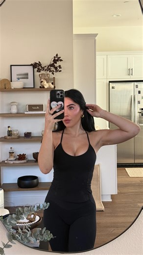 Sara Hesri on Instagram: "Take notes 🤓"