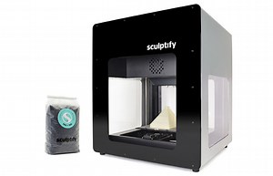 3D printer saves you money by using pellets instead of plastic filaments