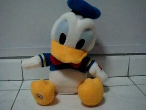 Disney Dancing and Singing Donald Duck (Solo)