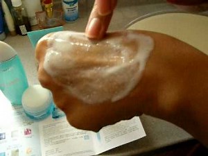 Product Review - Biotherm Biosource Cleanser