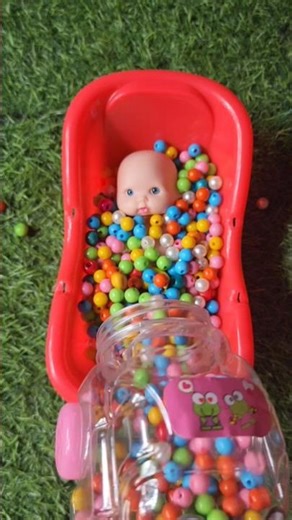 Full of 3 Rainbow BathTubs Candy with M&M's & Magic Slime Cutting