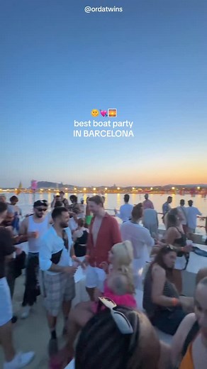 ORDA TWINS | travel content creators on Instagram: "Best boat party in Barcelona 💘🌅 super fun activity! • Link to it in our bio! Use code „ordatwins” for -10% 💌 #barcelonaboatparty #boatpartybarcelona #barcelonaparty #barcelonaguide #barcelonatips #barcelonalife #barcelonasummer #europeansummer"