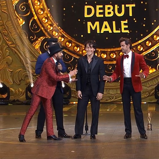 1.8M views · 64K reactions | Hrithik Roshan and Tiger Shroff amazing performance | IIFA Awards | Facebook