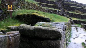 1.2M views · 39K reactions | Machu Picchu es uno de los sitios arqueológicos más enigmáticos del mundo, cargado de misterios. ¿Quiénes lo edificaron y cómo lograron hacerlo?  Todo esto y más en tu pantalla de History #GrandesMisteriosDeLaHistoria | HISTORY | Facebook