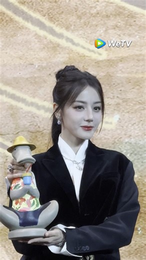 TENCENT VIDEO 2025 PREVIEW PARTY ⏰ Live streaming starts at 11am (GMT 8) on 23 June 📍WeTV APP (Globally) 🔗 https://bit.ly/WeTV2025PreviewLIVE #TencentVideo2025PreParty #枭起青壤 #Dilraba #迪丽热巴 #WeTV #WeTVSG #WeTVSingapore #WeTVAlwaysMore | WeTV Singapore