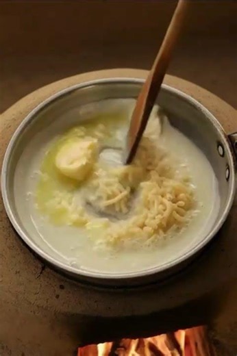 Mac & cheese village style