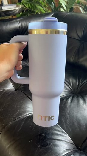 Leakproof Tumbler that Won’t Soak Your Car Seat