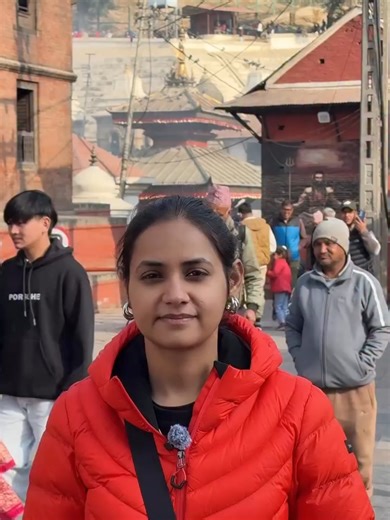 I saw the most beautiful Pashupatinath temple of Nepal....#vlog #beauty #explore#minivlog #challenge #vlogs #TRAVEL #VIRAL #happynewyear