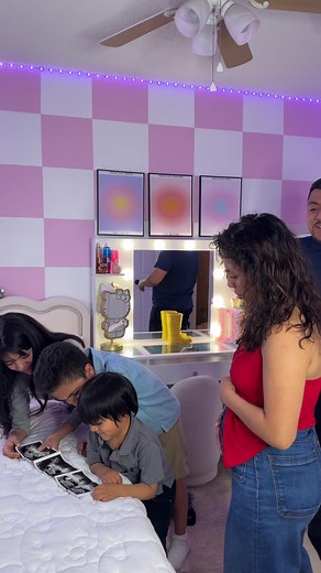 La reacción de mis hijos al enterarse que estoy embarazada 🤰 | Pregnancy Announcement To Family