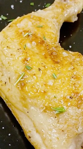 SO JUICY Sous Vide Chicken 🍗🔥 Crispy Skin Perfection #shorts