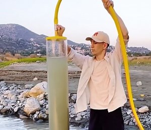 Flow & Glow! Building Futuristic Water Light Lamp | 5-Minute Crafts Men