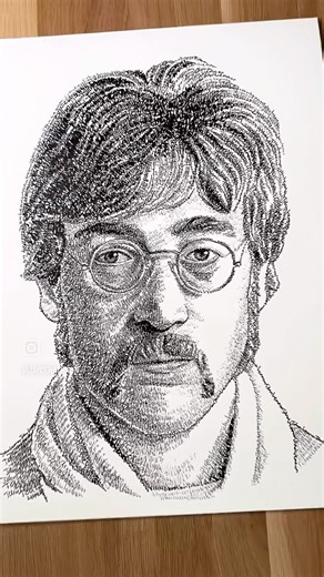 🇬🇧 Artist Jayce’s drawings of the names John Lennon and Paul McCartney @jaycehallart 🇵🇹 Desenhos de artista Jayce com os nomes John Lennon e Paul McCartney 🇪🇸 Dibujos del artista Jayce de los nombres John Lennon y Paul McCartney. #thebeatles #liverpool #beatleguide #beatlestour #guiaemliverpool #guiabrasileiro #guiaturístico | The Beatles - Fans Across The Universe