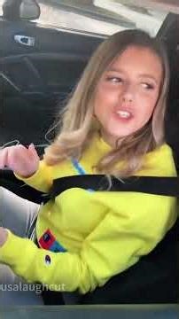 Scare prank on girlfriend 🤣🤣🤣#prank#girlfriend#funny#fyp