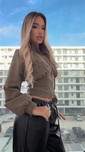 cu ocazia asta vă arăt și ce avem pe balcon🤣🤣 #foryou#naomi#fy | naomi