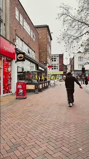 Exploring Uk. Aylesbury town centre visit. #uk #rain #travel #explore #ayels #aylesburyvale