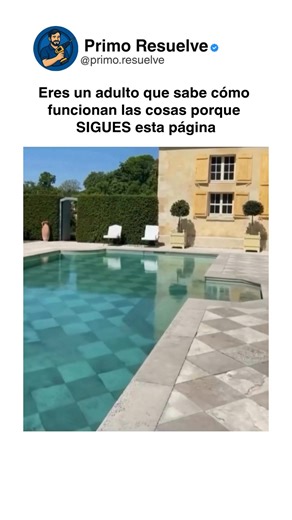 Primo Resuelve on Instagram: "Sigue a ( @primo.resuelve ) y descubre cosas increíbles. En este video te muestro cómo funcionan las piscinas subterráneas ocultas, una combinación perfecta de lujo, ingeniería avanzada y diseño elegante. Escondidas bajo patios, jardines o incluso salas de estar, estas piscinas permanecen invisibles hasta que se activan con solo presionar un botón. Mediante sistemas hidráulicos, las secciones del suelo se elevan o se retraen suavemente, revelando una piscina complet
