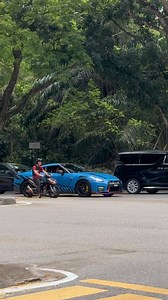 Perbandingan B40 dan T20