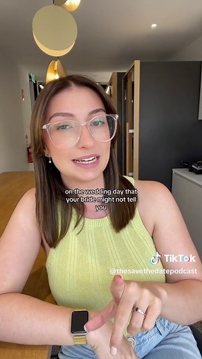 Essential Wedding Day Tips for Bridesmaids | Ultimate Guide