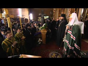 Патриарх Кирилл совершил молебен в Казанском храме в Вырице