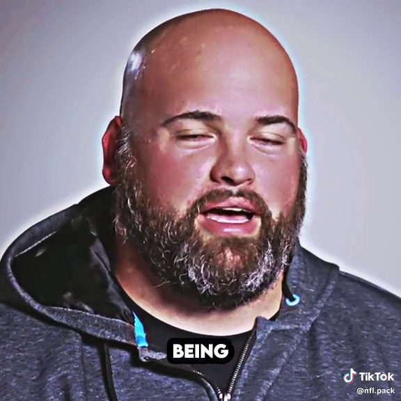 One Of The Smartest Linebackers Of All Time 🤔 || #football #nfl #nflfootball #nfledit #lukekuechly #carolinapanthers #fyp #viral IB: @JMX 🥷