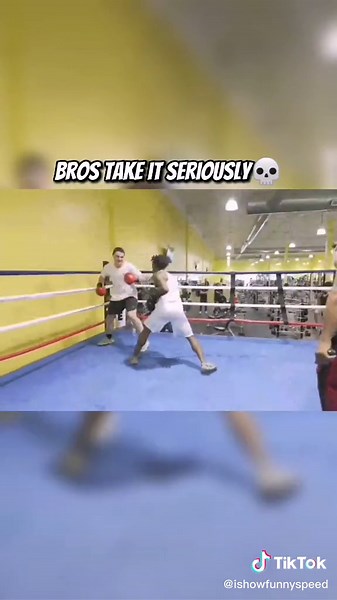 He got the power man💪🏾😂 #speed #foryou #viral #ishowspeed