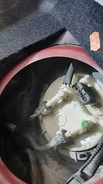 Peugeot 308 1.6VTI Petrol Fuel Filter Location Part 1