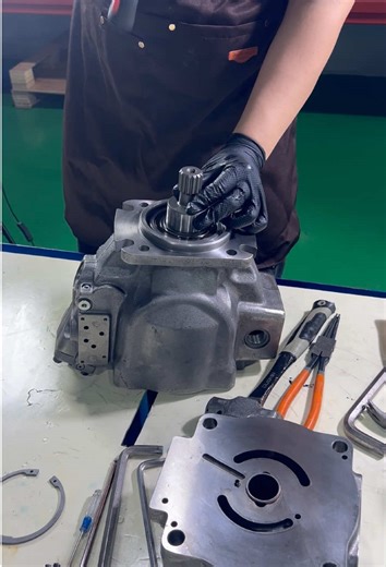 Hydraulic Pump Assembly Process Explained