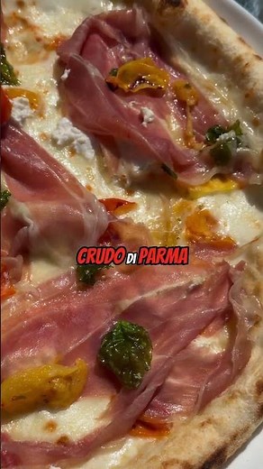 Ti presentiamo la Contrasti Emiliani! 👀 #pizza #varese #cassanomagnago #pizzeria #emiliaromagna