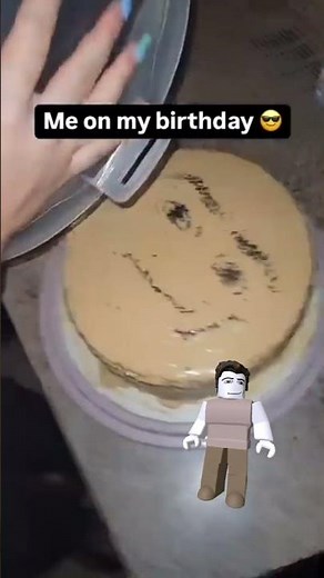 Roblox Birthday Cake 😂🎂