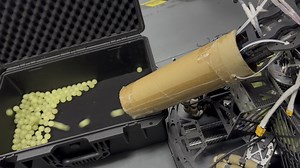 频率20hz的绿宝石冲击