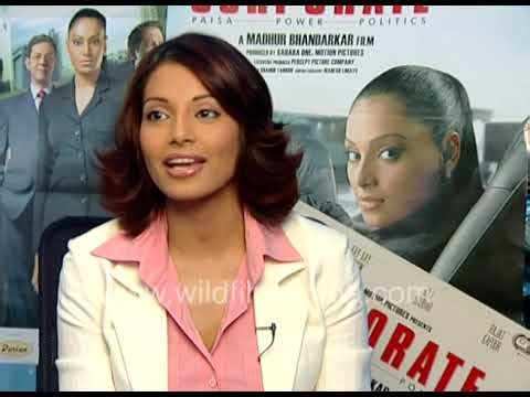 Bipasha Basu about the music of the 2006 film Corporate "music film ke saath perfectly fit hai"