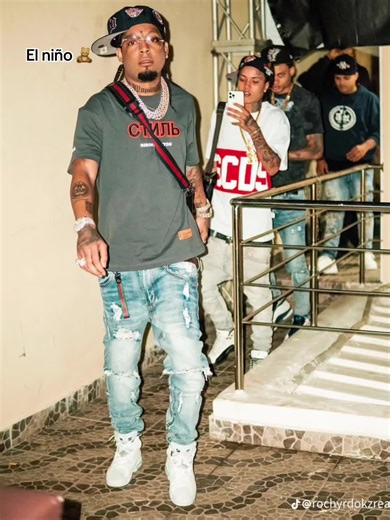 Videos de user63508223928 (@rochi.rd.04) con “sonido original - 9_30_04_”