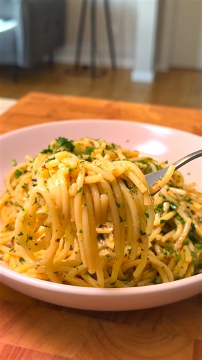 A better way to cook garlic oil pasta at home