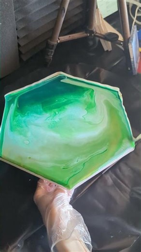 Satisfying Green & White Acrylic Pour 💚 Study Music Included #lofi #focusmusic
