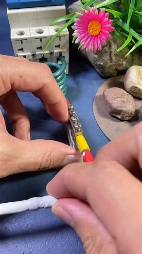 Quick splicing method for copper and aluminum wires | Electric Tools Tips