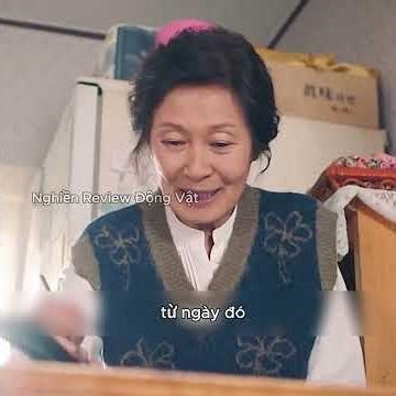 Một gói gia vị là toàn bộ thức ăn của cô bé trong cả ngày.