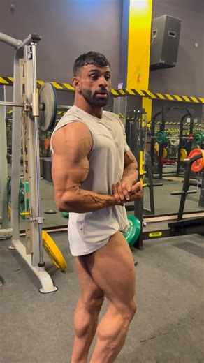 Kaamil Khan on Instagram: "Let’s build a family with a follow #bodybuilding"